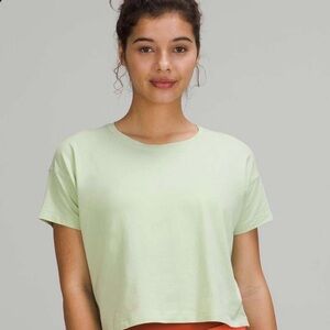 Lululemon cates tee Women's Top shirt creamy mint green 6
